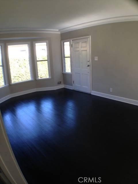 1 bed, 1 bath, 750 sqft, $2,500