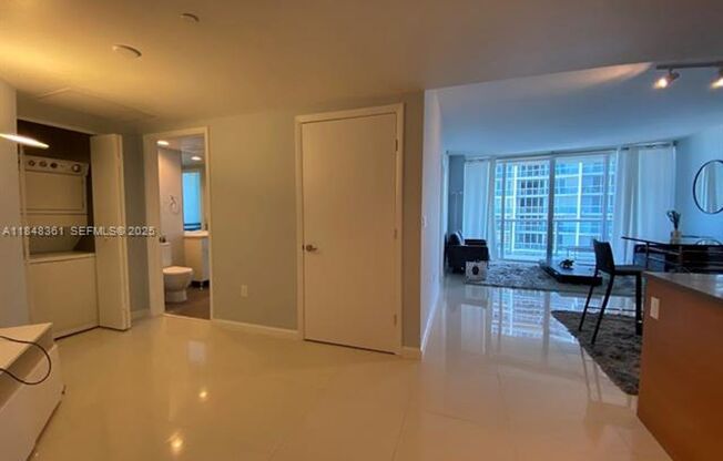 2 beds, 2 baths, 1,167 sqft, $4,700, Unit 475 Brickell Ave unit 4409