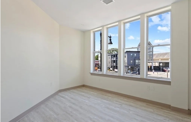 1 bed, 1 bath, 627 sqft, $3,000, Unit Unit 203