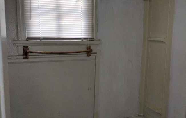1 bed, 1 bath, $1,195, Unit Apt. 07