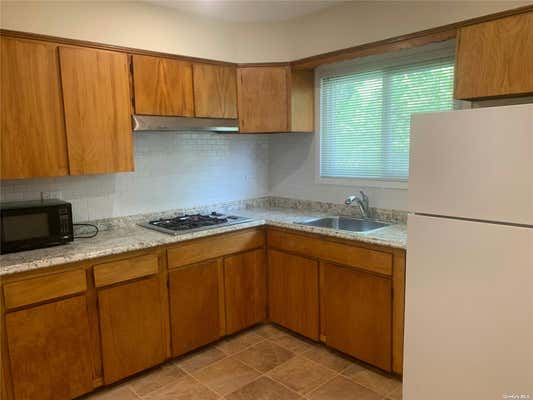 3 beds, 2 baths, $3,600, Unit 2