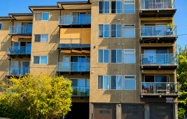 1 bed, 1 bath, 426 sqft, $1,721, Unit 2