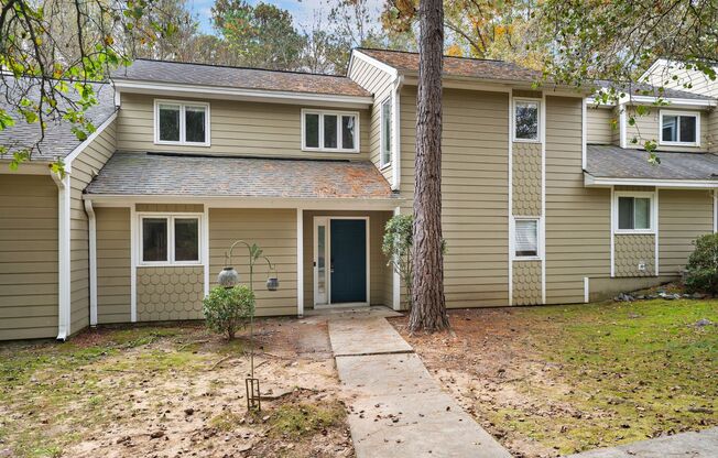 New to Market! 3BR/2.5BA Townhome in Prime Durham/Chapel Hill Location!