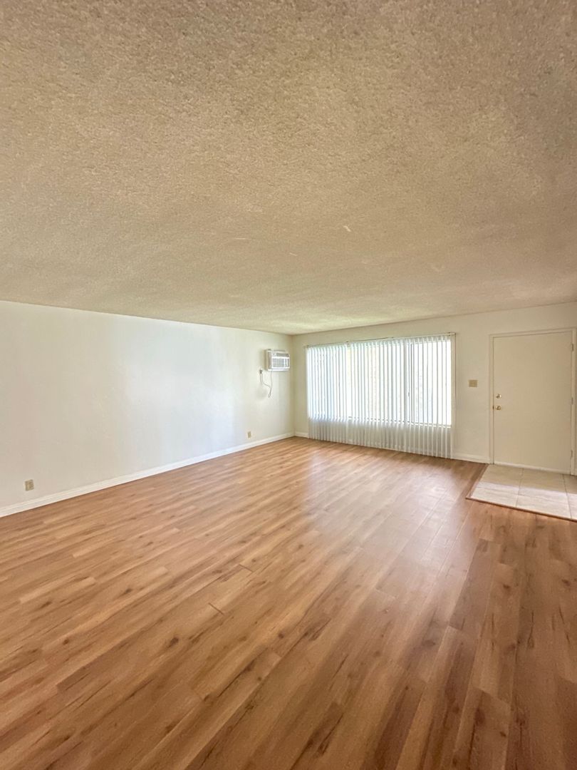 2041 San Anseline