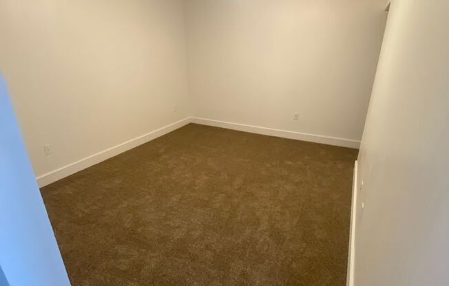 1 bed, 1 bath, 640 sqft, $795, Unit 106