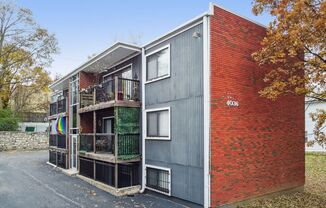 Locust 24 Apartments