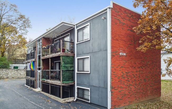 Locust 24 Apartments