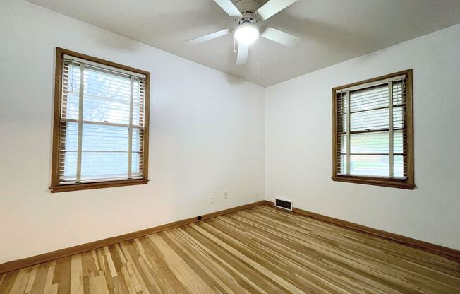 3 beds, 1 bath, $1,200