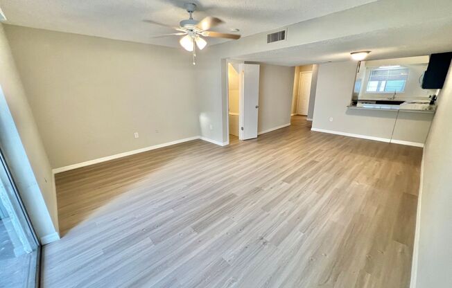 2 beds, 1.5 baths, $1,581, Unit # 10