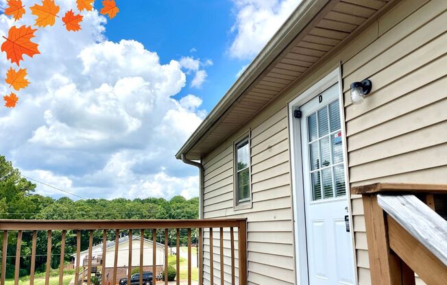 Welcome to this charming 1-bedroom, 1-bathroom home located in the vibrant community of Stockbridge, GA
