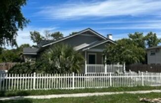 Well maintained 3/2 centrally located and available now!