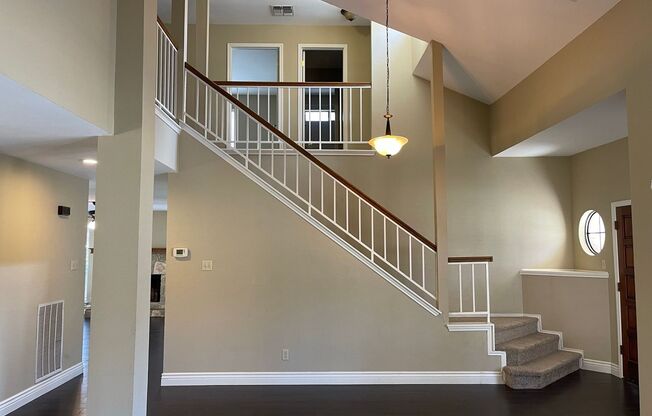 13731 Oak Pebble