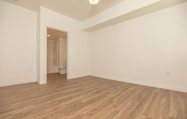 3 beds, 2 baths, 1,249 sqft, $2,699, Unit 316