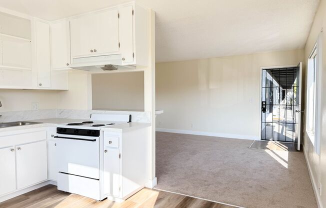 2 beds, 1 bath, $1,995, Unit 24