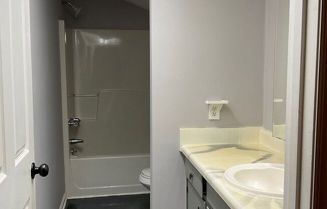 Coming Soon!! Two bedroom one bath apartment in Gastonia! Section 8 Accepted!!