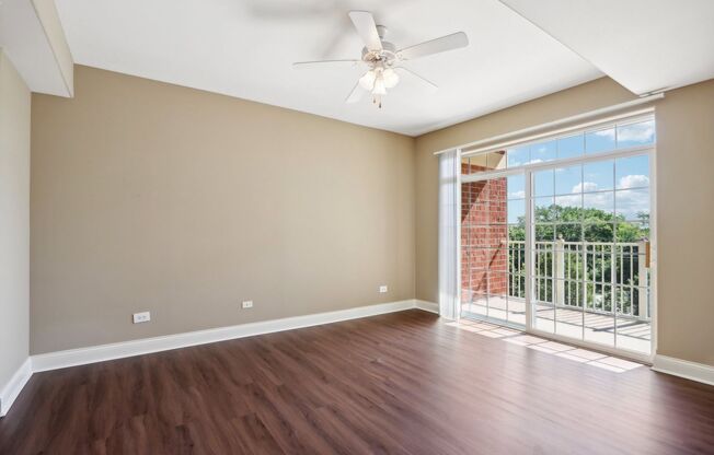 1 bed, 1.5 baths, 1,382 sqft, $2,400, Unit 426