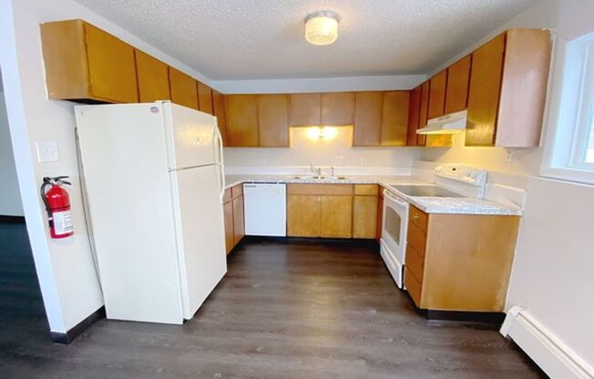 1 bed, 1 bath, $1,095, Unit B