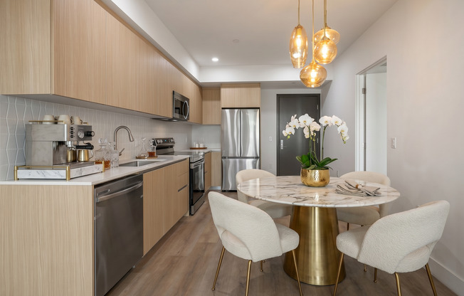 4 beds, 4 baths, 1,415 sqft, $4,029, Unit 401