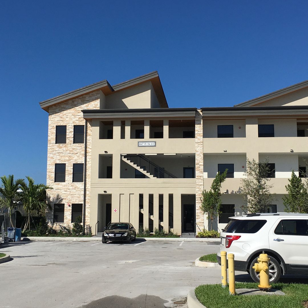 Great Condo unit in Doral