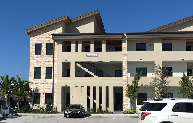Great Condo unit in Doral