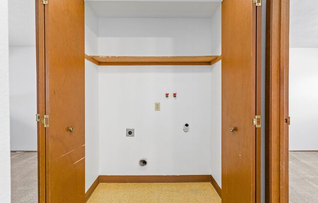 2 beds, 1.5 baths, 960 sqft, $1,650, Unit 3