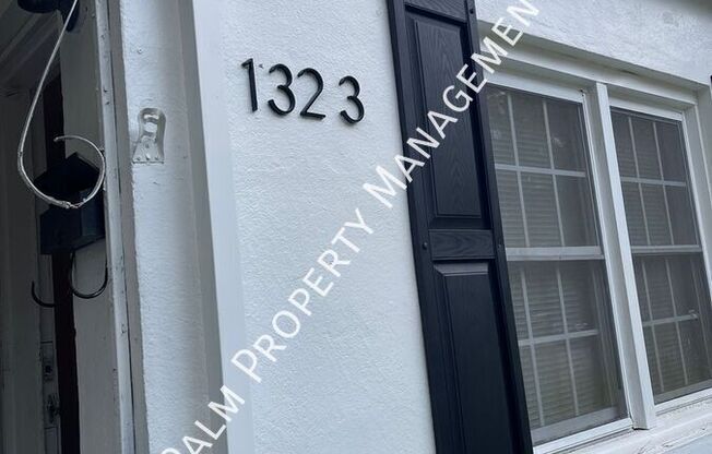 1323 E 55 ST