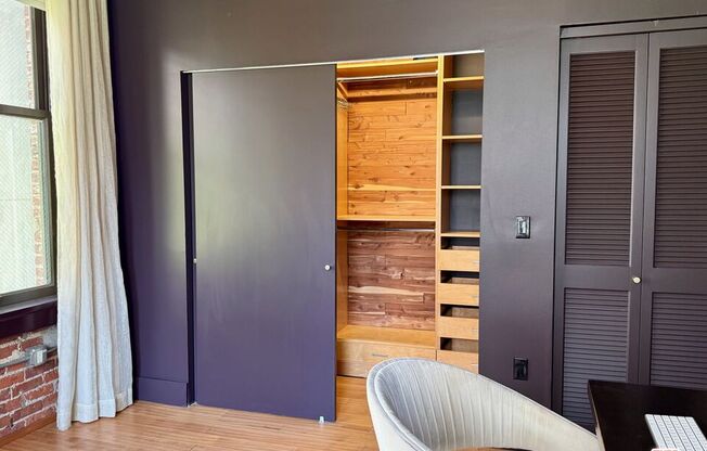 1 bed, 1 bath, 810 sqft, $2,500, Unit 301