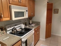 2 beds, 2 baths, 1,100 sqft, $4,700, Unit 3C