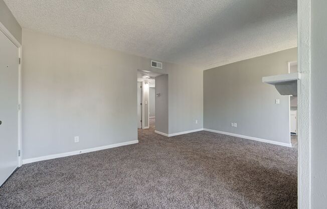 1 bed, 1 bath, 610 sqft, $725, Unit 211