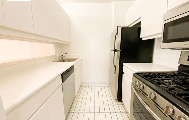 1 bed, 1 bath, 780 sqft, $5,000, Unit 7I