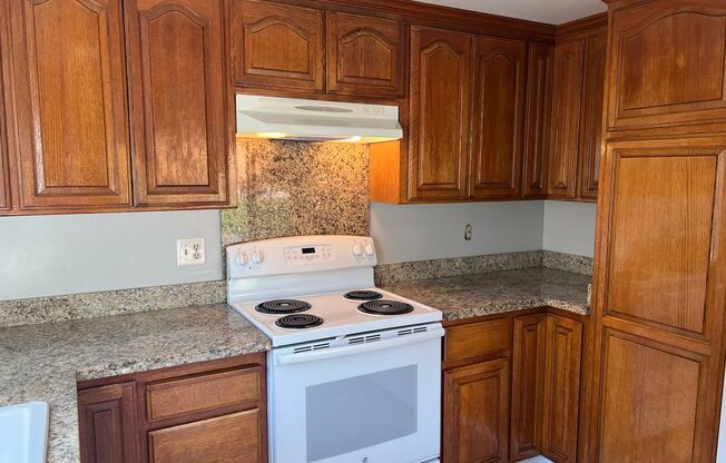 Newly Updated 4/2 Home! Remodeled Bathrooms! Extremely Well Maintained