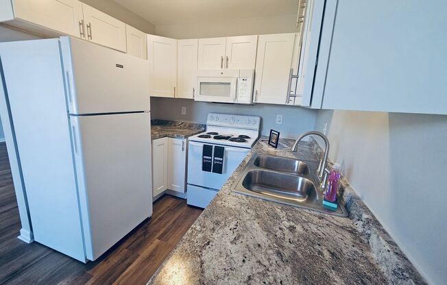 2 beds, 1 bath, 768 sqft, $1,110, Unit 3610-A