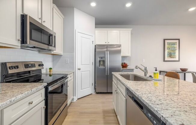 3 beds, 2.5 baths, 1,407 sqft, $2,215, Unit 8242