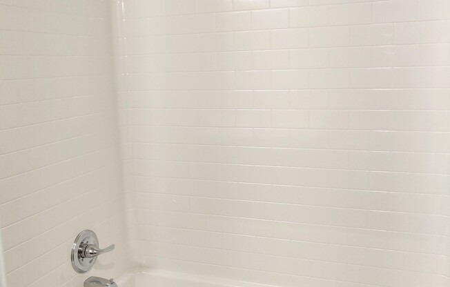 Studio, 1 bath, 460 sqft, $1,795, Unit 211