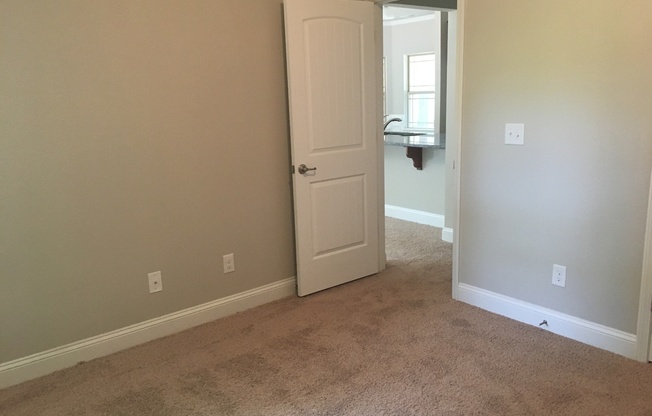 3 beds, 2 baths, $1,900