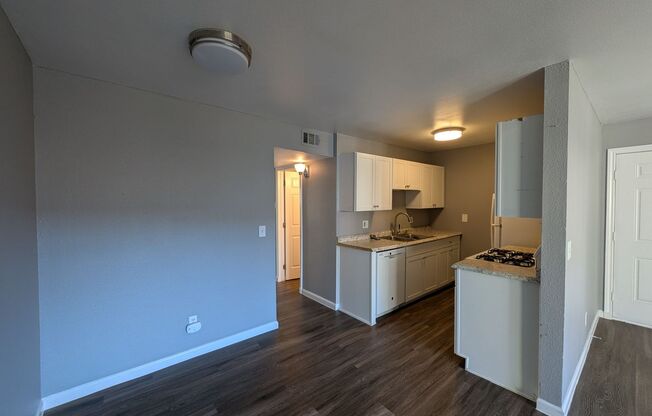 2 Bedroom 1 Bathroom Condo available NOW!