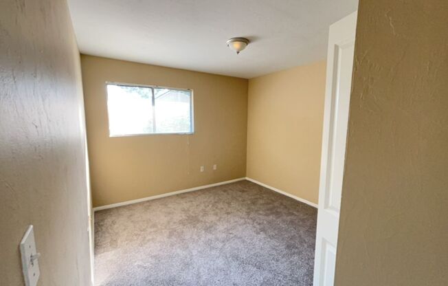 3 beds, 2.5 baths, $1,600, Unit # 310