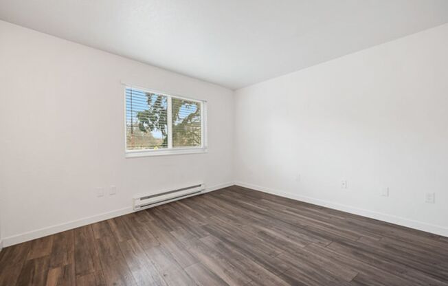 1 bed, 1 bath, 740 sqft, $2,100, Unit 402