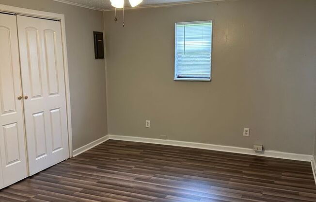 1 bed, 1 bath, 570 sqft, $700, Unit CS 76