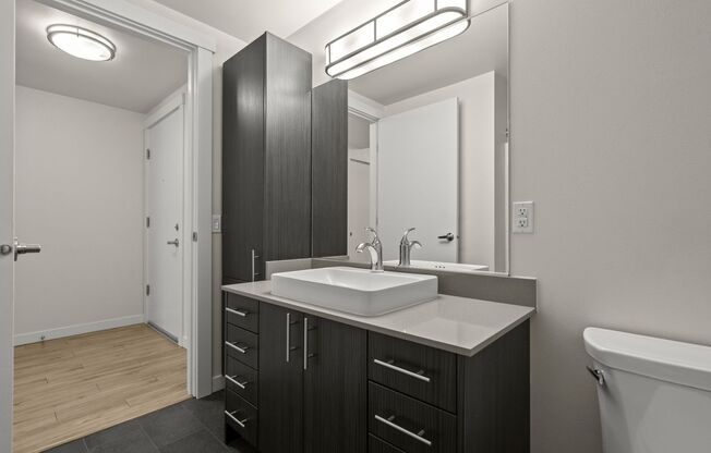1 bed, 1 bath, 667 sqft, $2,025, Unit 225