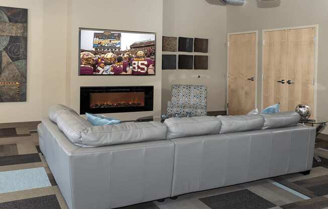 Lounge area with TV at clubhouse