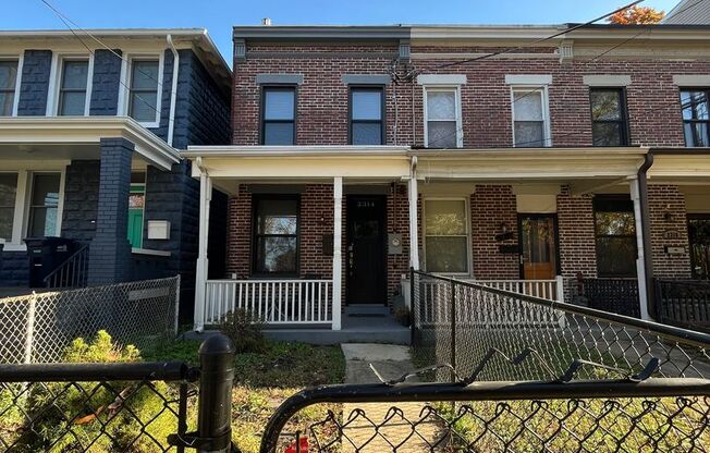 Beautiful 2 BR/1.5 BA Townhome in Anacostia!