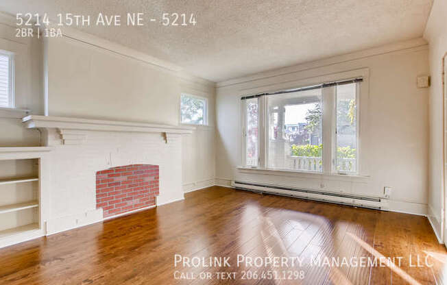 5214 15 AVE NE