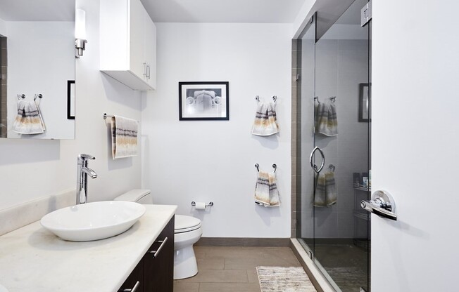 1 bed, 1.5 baths, 857 sqft, $4,800, Unit 16F