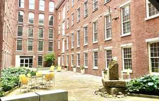 2 beds, 2 baths, 1,425 sqft, $3,000, Unit 355