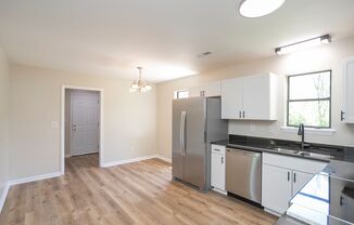 3 beds, 1 bath, $1,895