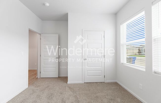 3569 N Keller