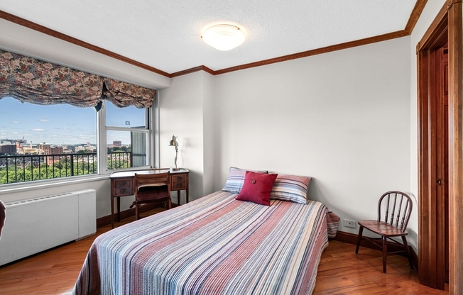 1 bed, 1 bath, 590 sqft, $3,150, Unit 17J