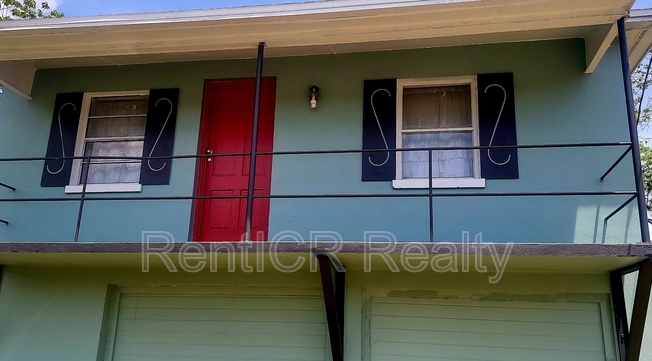 1771 15 AVE S