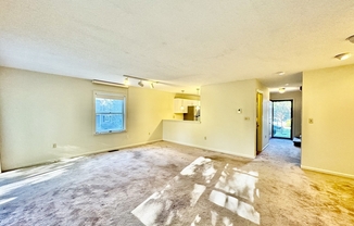 2 beds, 1.5 baths, 1,364 sqft, $3,500, Unit 8